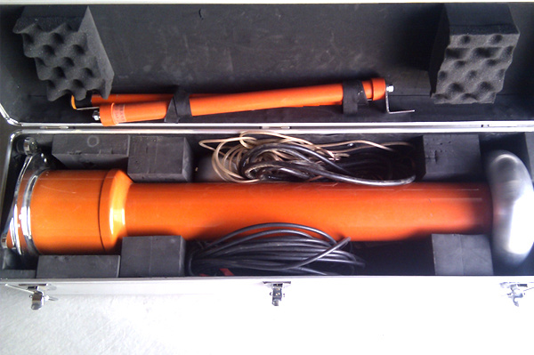 直流高(gāo)壓發生(shēng)器(qì)